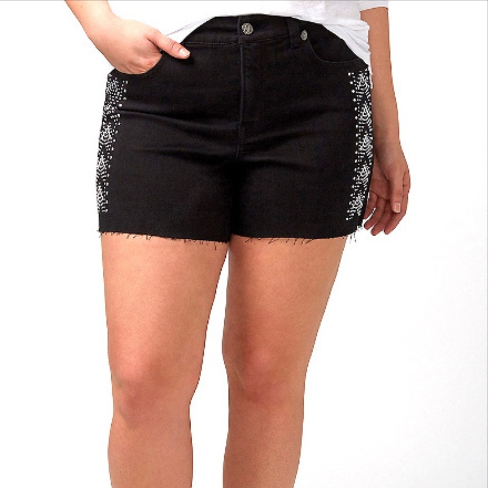 π LANE BRYANT Plus 22 24 3X Black Denim Shorts - Picture 2 of 3